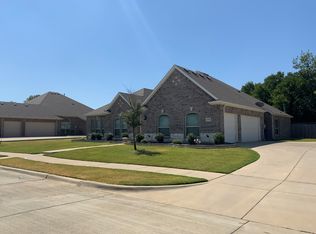 1714 Stags Leap Trl, Kennedale, TX 76060