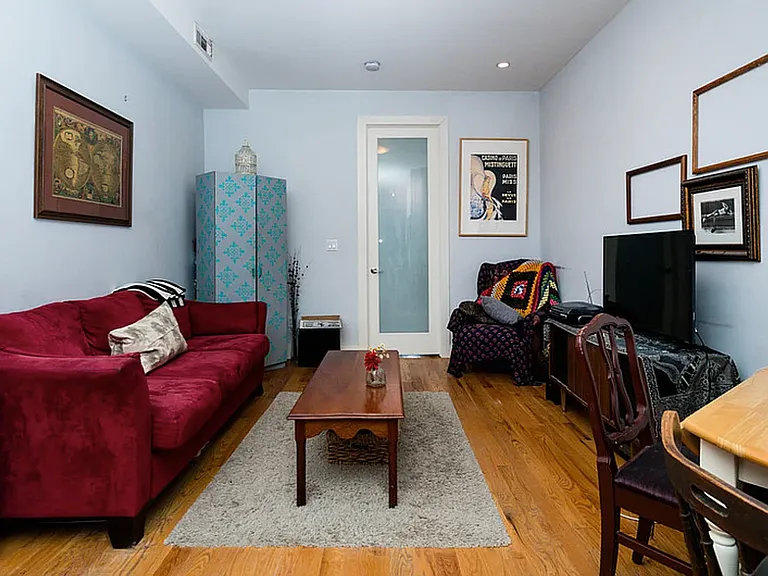 168 Harman St #1R — Photo 9