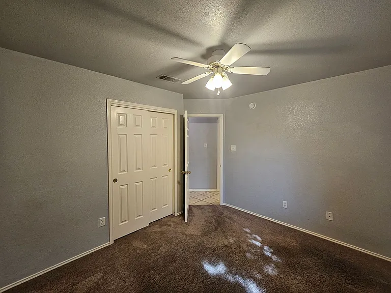 4507 Twin Oaks Cir — Photo 17
