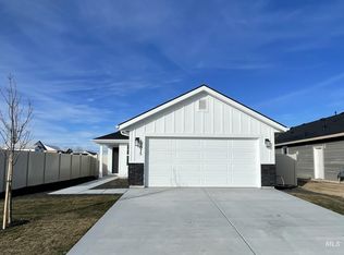 10075 Longtail Dr, Nampa, ID 83687