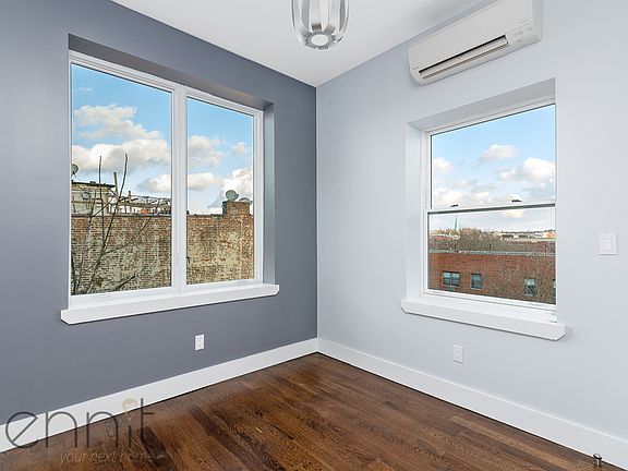 4th image of 311 Wilson Ave #4E