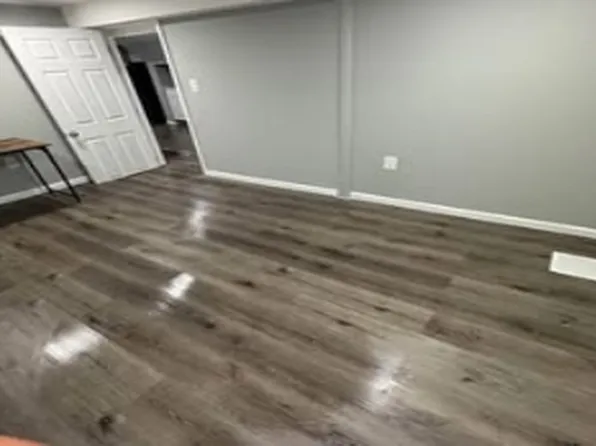 553 Dewey Avenue image 1 of 6