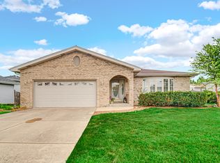 765 Seminary Dr, Dyer, IN 46311