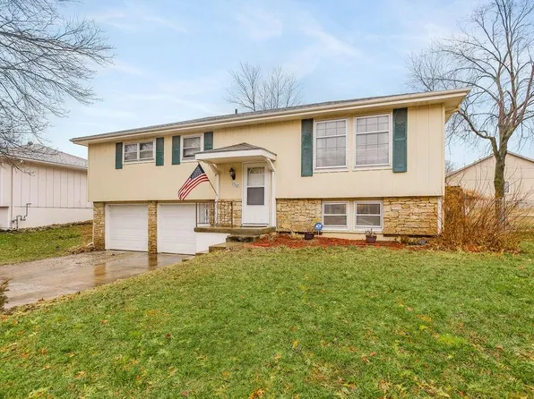 1502 Ann Ave, Harrisonville, MO 64701