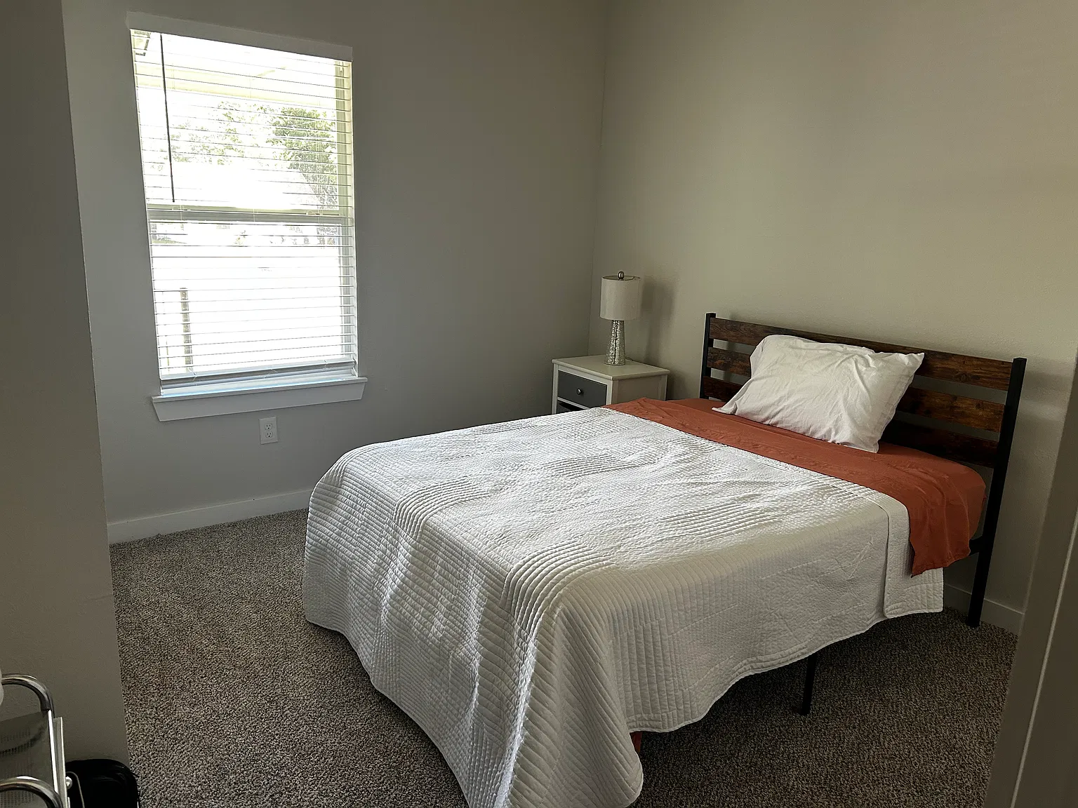 3 bed, 1092 sqft, $750 — Photo 4
