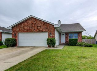 3834 Brandonshire Dr, Springfield, IL 62704