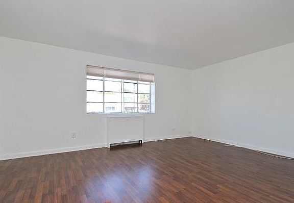 3rd image of 8450 S Cottage Grove Ave APT 1S