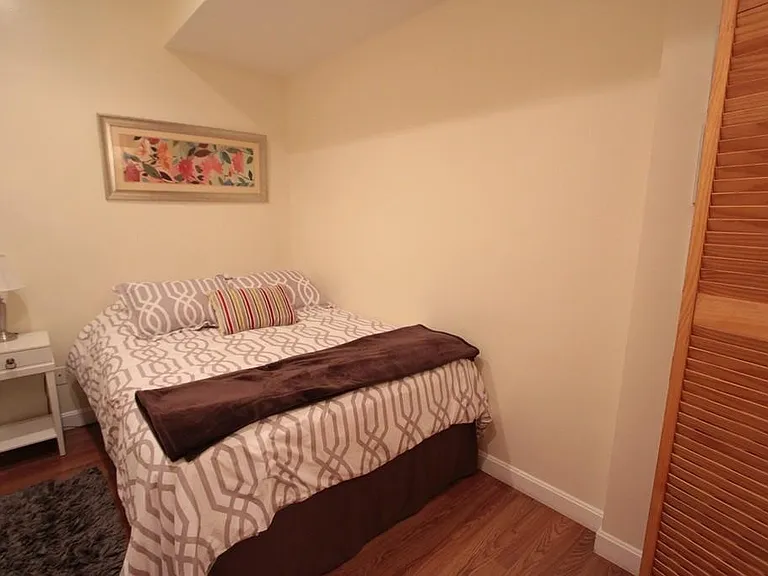 49 Temple Pl #3F — Photo 7