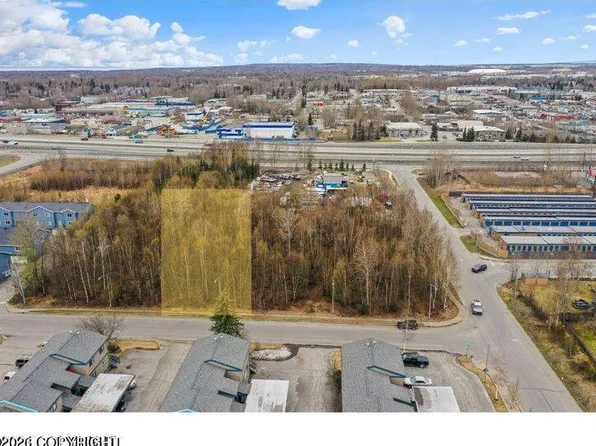 7220 Meadow St, Anchorage, AK 99507