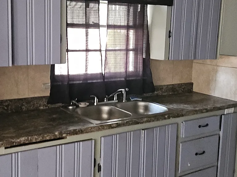 802 Palmer Ave — Photo 8