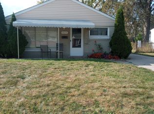 26033 Kathy St, Roseville, MI 48066