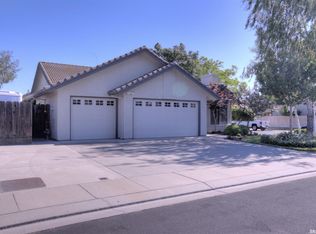 1612 Brookside Dr, Manteca, CA 95336