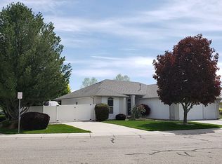 2236 S Tagish Way, Meridian, ID 83642