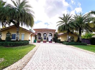 19806 SW 130th Avenue Rd, Miami, FL 33177