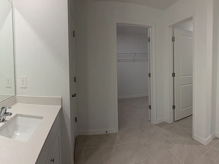 20207 Benton Ave — Photo 11