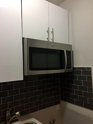 Rented by BRICK & GALO REALTY CORP | media 8