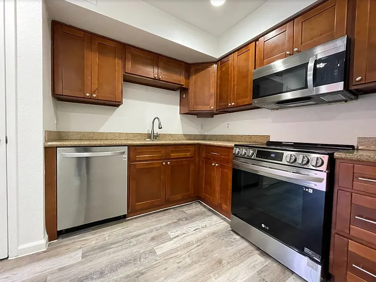 6229 E Greenway St — Photo 4