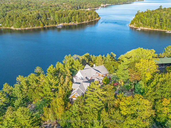 22 Beacon Point Dr, Carling, ON P0G 1G0