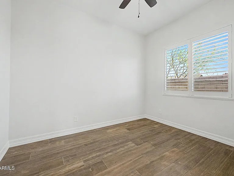 3205 N 198th Ln — Photo 29