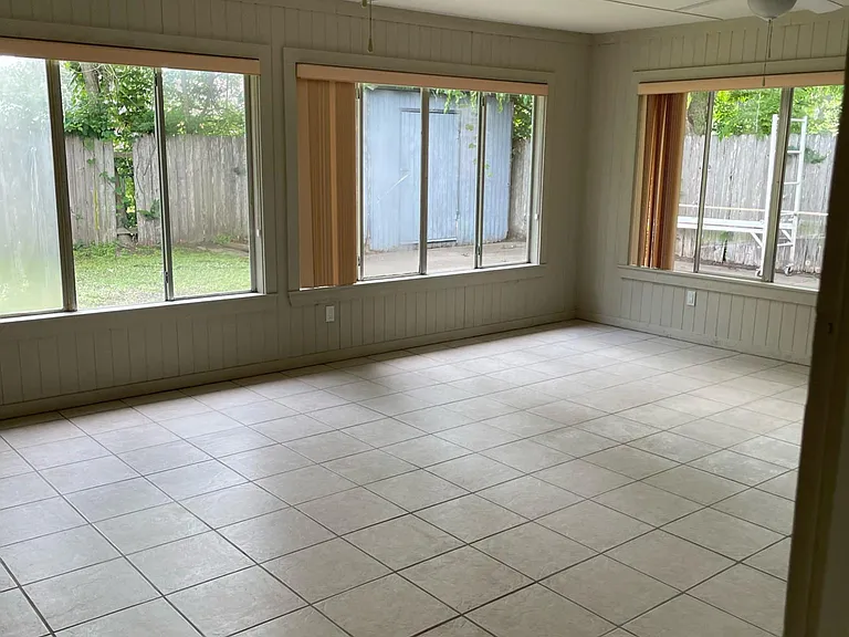 2217 Gontier Dr — Photo 9