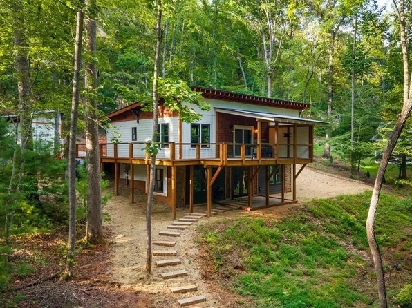 208 Autumn Ln, Blairsville, GA 30512