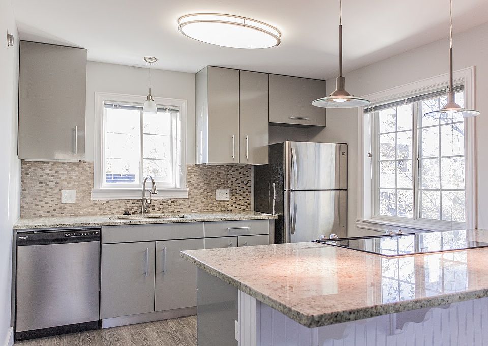 Kitchen in Unit 6