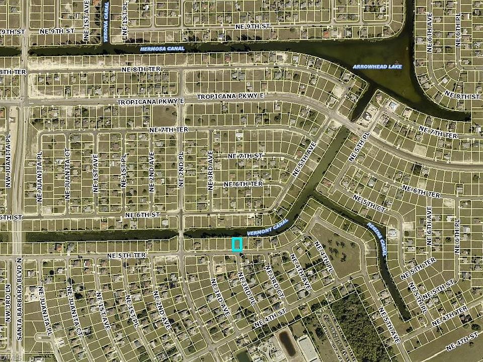 2nd image of 313 NE 5th Ter