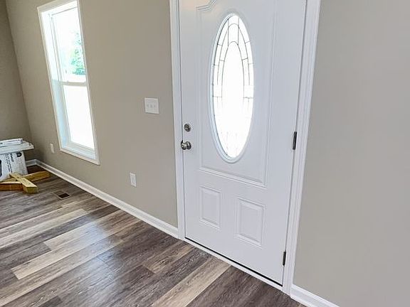 4th image of 103 Hummingbird Dr
