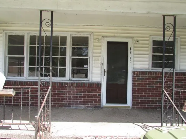307 1/2 Manning Ave, Sumter, SC 29150