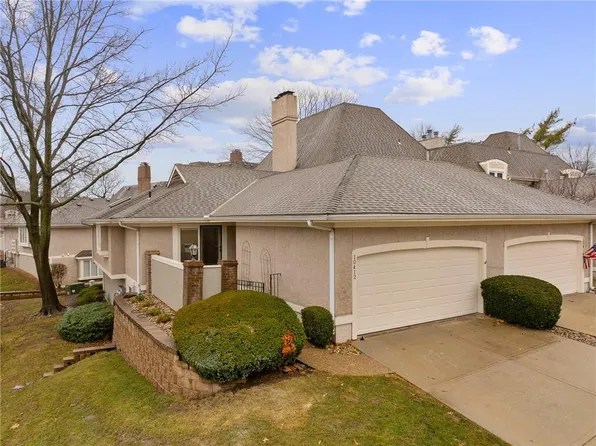 10412 Garnett St, Overland Park, KS 66214