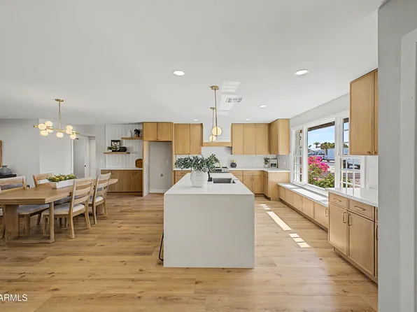6743 S NEWBERRY Road, Tempe, AZ 85283