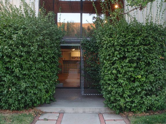 Street side entrance for 102