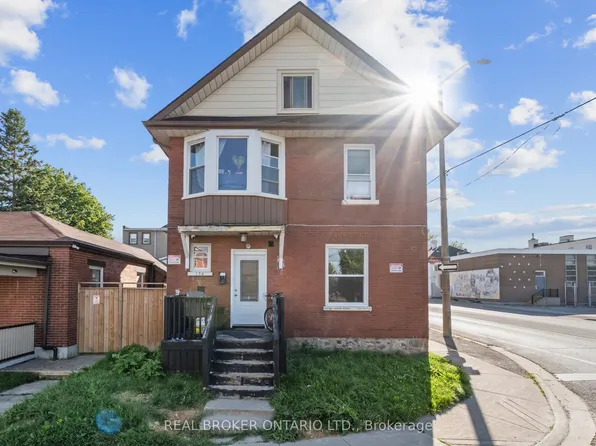 134 Celina St #1, Oshawa, ON L1H 4N5