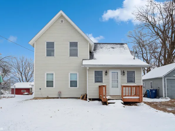 504 Franklin St, Victor, IA 52347