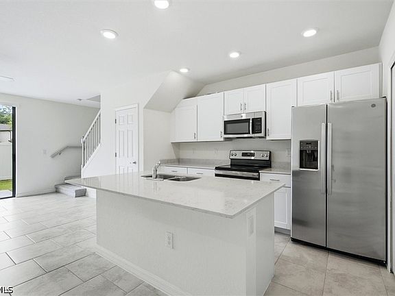 2nd image of 14032 Oviedo Pl