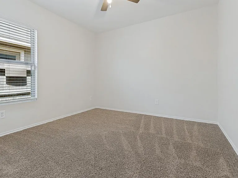 1235 Blue Hazel Ct — Photo 19