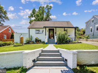 6813 Chestnut Ave, Falls Church, VA 22042