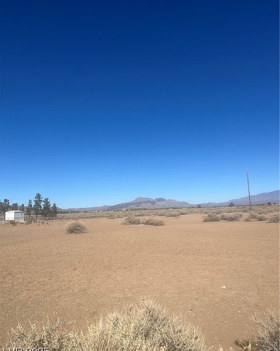 1st image of 2110 Wisteria Way
