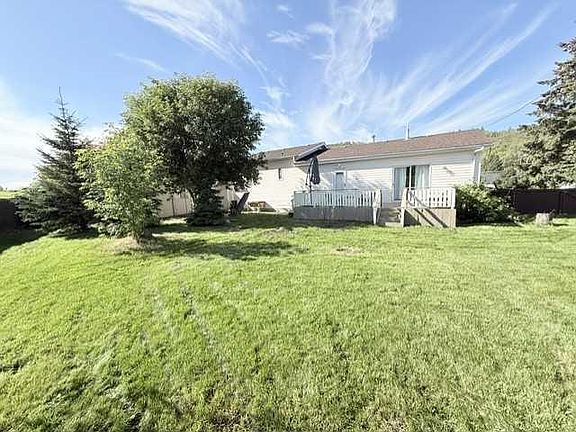 4th image of 11137 92nd St