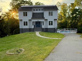 2357 Granville Ct, Yorktown Heights, NY 10598
