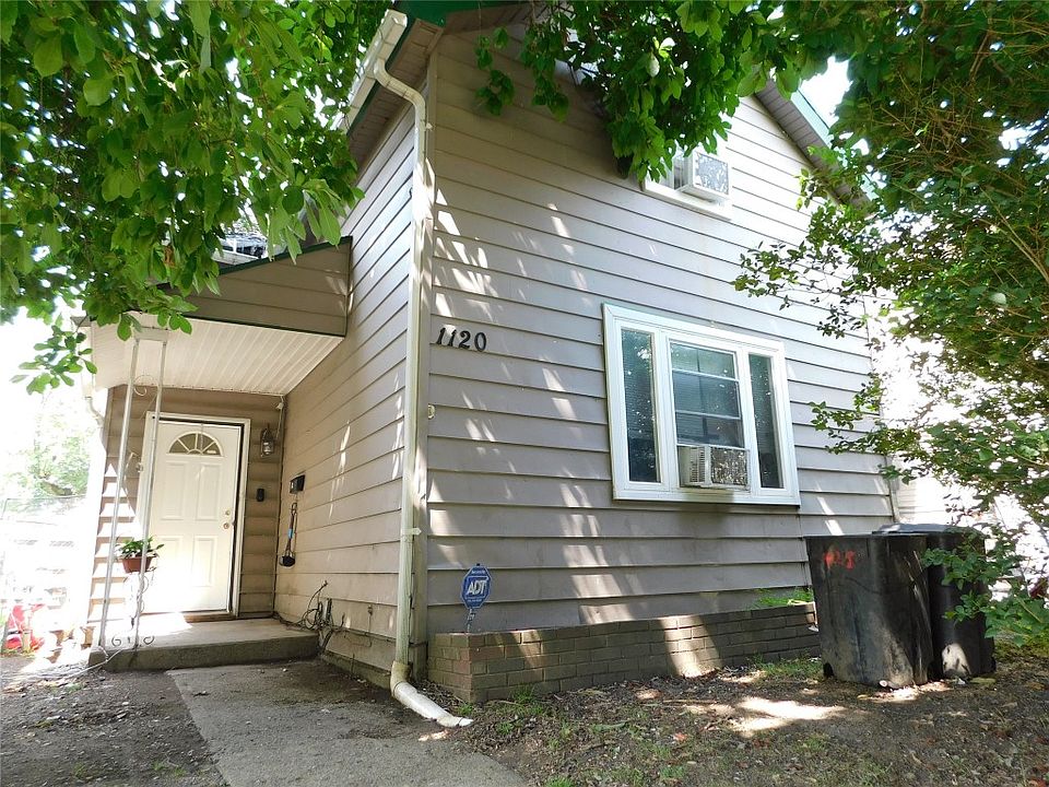1st image of 1120 E 11th St