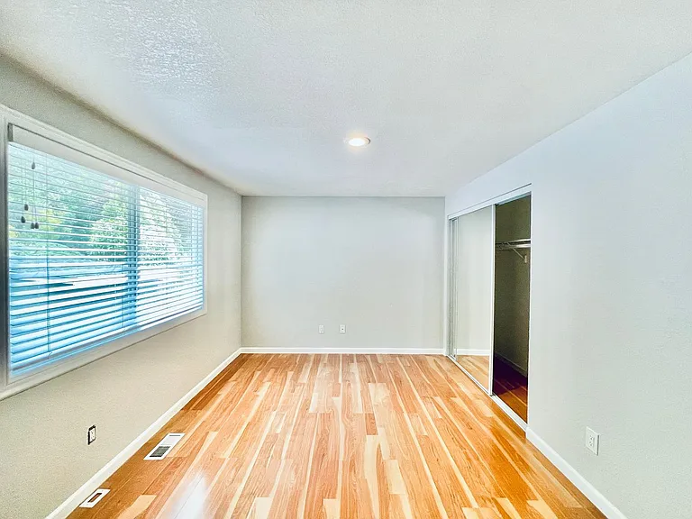 5614 17th Ave SW — Photo 13