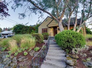 1804 NE Ainsworth St, Portland, OR 97211