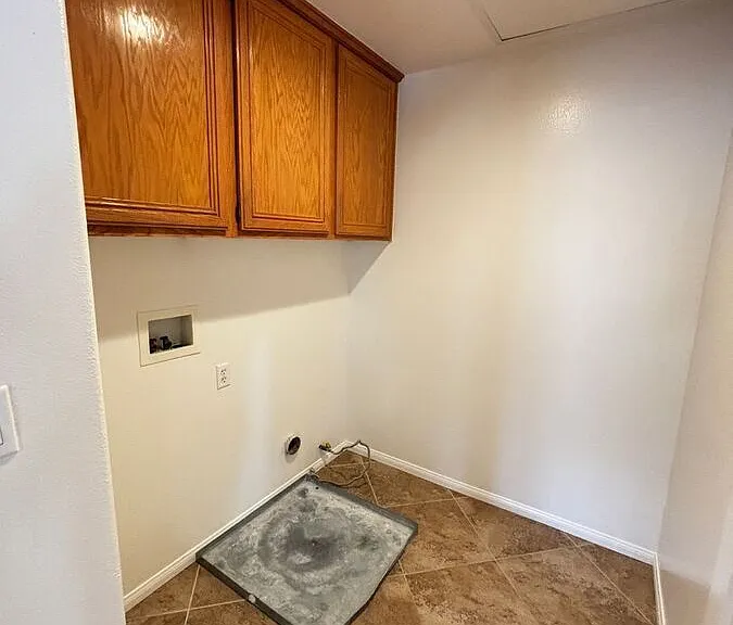 7049 Sale Ave — Photo 32