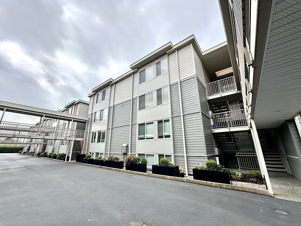 1st image of 600 S State St APT 101