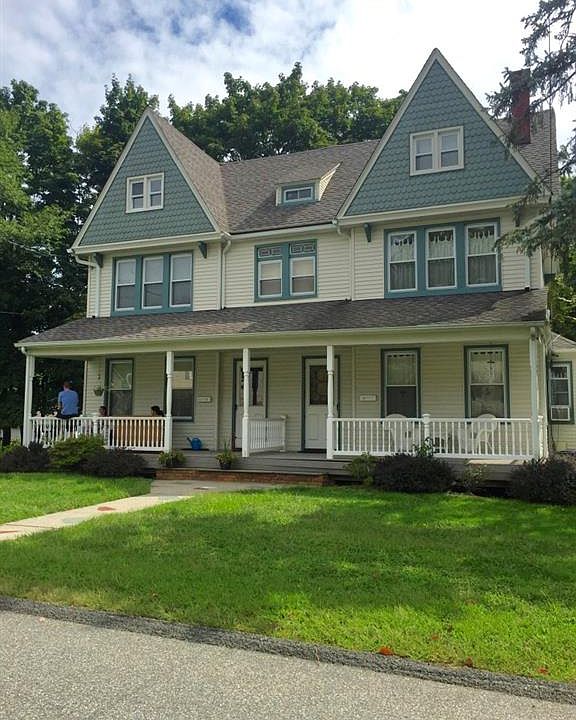 1st image of 32 Friend St