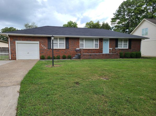 1404 Elmwood Dr SE