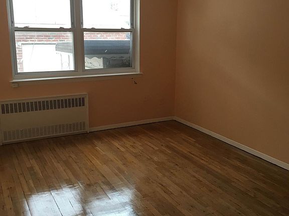 2nd image of 1229 E 91st St