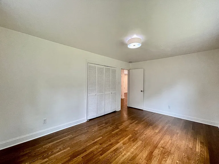 5621 Larry Ave — Photo 22