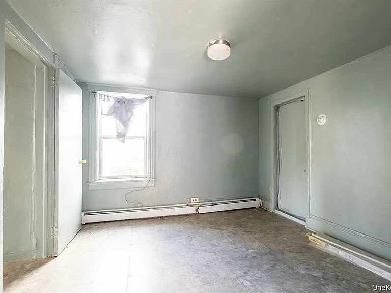 30 Martin Pl #1 — Photo 5
